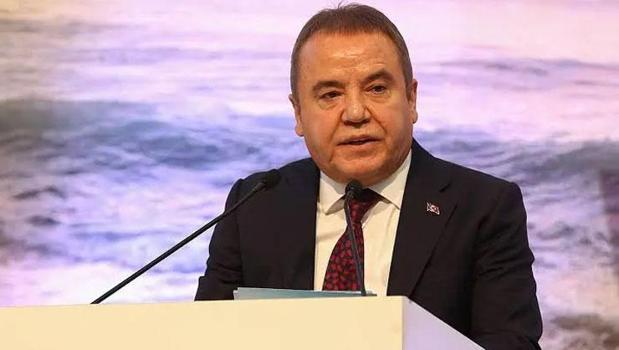 Parasını berberde saklamış! Muhittin Böcek'in kuaförü tutuklandı)