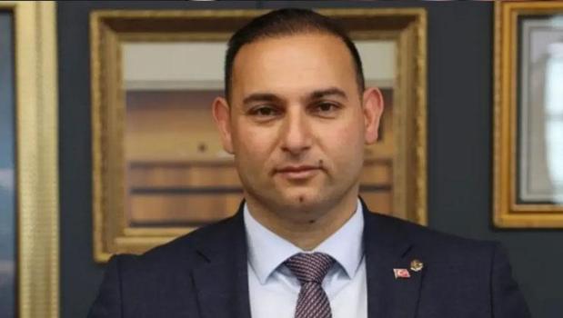 Kilis Belediye Başkanı Hakan Bilecen CHP’den istifa etti)