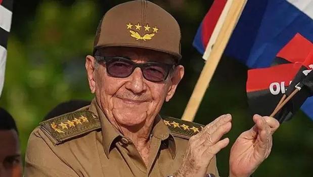 30 yıl sonra bir ilk! 95. yaş gününde ABD’ye net mesaj)