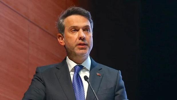 Bakan Bayraktar: Türkiye kendi sahalarının dışında da petrol, doğal gaz arayan bir ülke haline geldi)