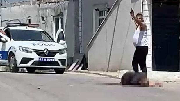 5 çocuk annesi kadın eşi tarafından sokakta defalarca bıçaklandı)