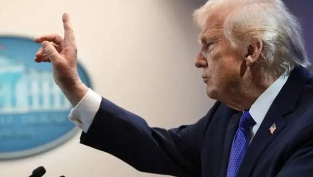 ABD Başkanı Trump'tan İran çıkışı! ‘Bedelini ödemek zorunda kalacaklar’)