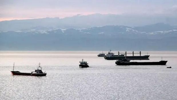 Karadeniz’de iki ticari gemiye İHA'lı saldırı: Düşman, bölgeyi terörize etmeye devam ediyor)