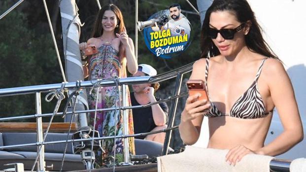 Demet Özdemir Göcek’te ailesiyle tekne keyfinde)