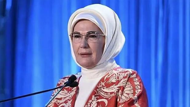Emine Erdoğan, LGS sınavına girecek öğrencilere başarılar diledi)