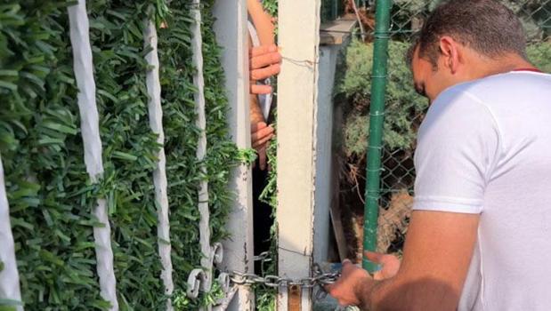 LGS'ye dakikalar kala kapıda yanlış anlaşılma! Veliler isyan etti: 'Alsanıza, kafayı mı sıyırdınız?')