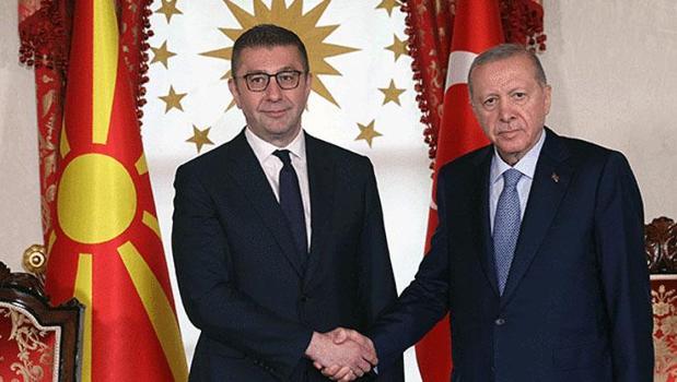 Cumhurbaşkanı Erdoğan, Kuzey Makedonya Başbakanı Mickoski'yi kabul etti)