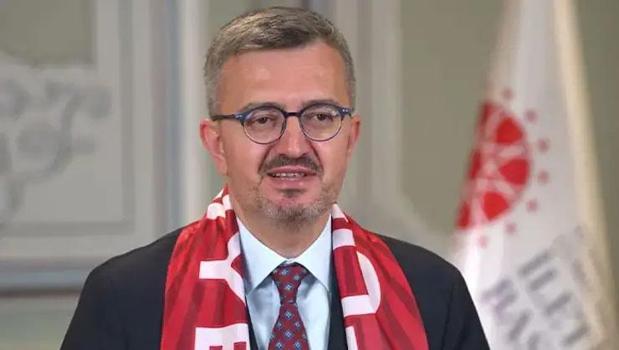 İletişim Başkanı Duran A Milli Futbol Takımı'na video mesajla başarı diledi)