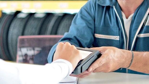 Lastik firmalarına 3.6 milyarlık rekabet cezası)