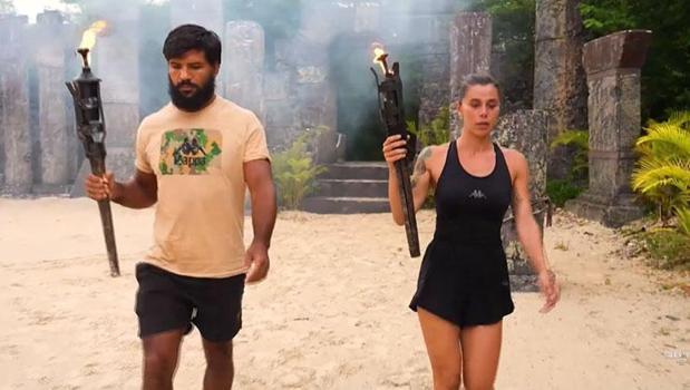Survivor final dörtlüsü belli oldu! Ünlü isim hayallerine veda etti)