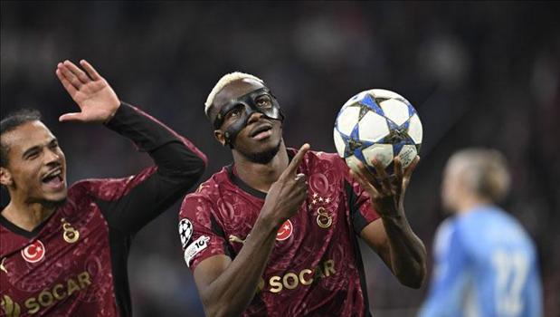 Osimhen’den ‘Ayrılacak mısın’ sorusuna yanıt! Canlı yayında açıkladı)