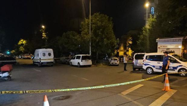 Eyüpsultan’da parkta silahlı saldırı: 3’ü ağır 5 yaralı)