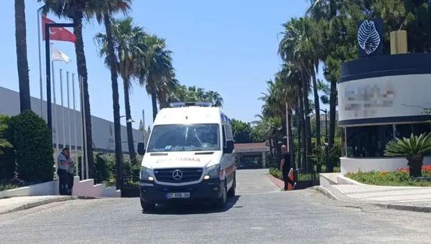 Antalya’daki otelde klor gazı paniği! Çok sayıda kişi hastanelik oldu)