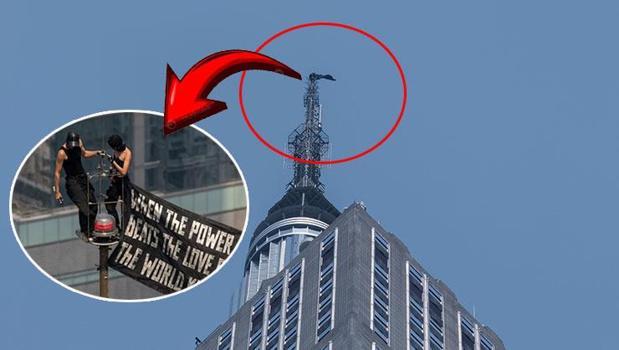 443 metre yükseklikte akılalmaz evlilik teklifi! Rus çift gözaltına alındı)