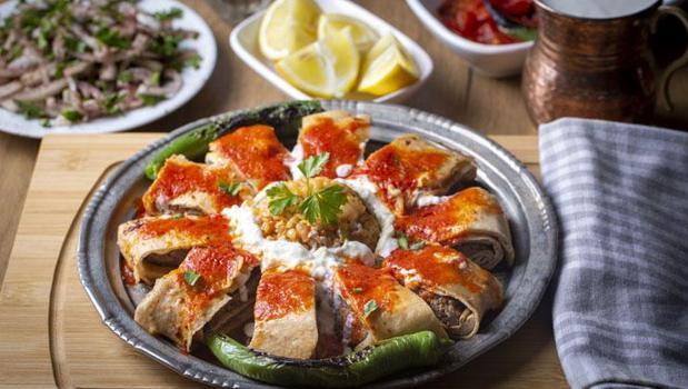 Yufkası çıtır çıtır, köftesi sulu oluyor! İşte beyti kebabını yapmadan önce bilmeniz gerekenler)