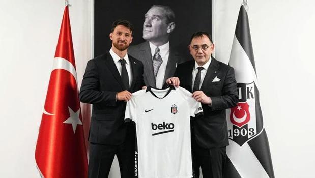 Beşiktaş, Salih Özcan transferini resmen açıkladı)