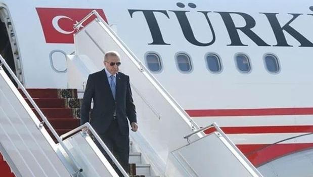 Cumhurbaşkanı Erdoğan, yurda döndü)
