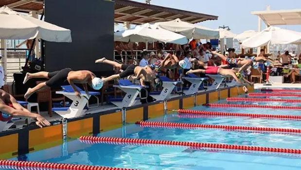 38'inci Uluslararası Prens Adaları Yüzme Şampiyonası'nın ilk gününde rekorlar kırıldı)
