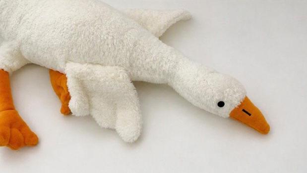 Anne ve babalar dikkat ! 'Peluş kaz' oyuncağına yasak ve toplatma kararı)