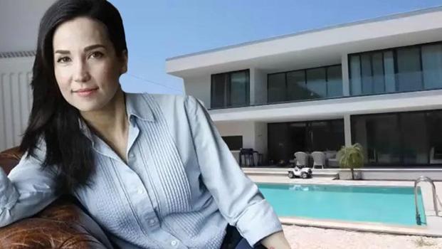 İstanbul’u terk edip Bodrum'a yerleşen İpek Açar’ın muhteşem villası hayran bıraktı!)