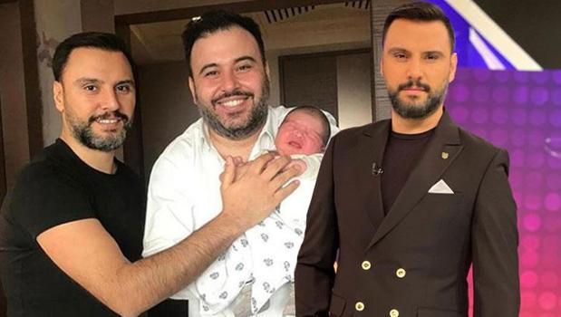 Alişan, kaybettiği kardeşini mezarı başında andı! Sözleri yürek sızlattı)