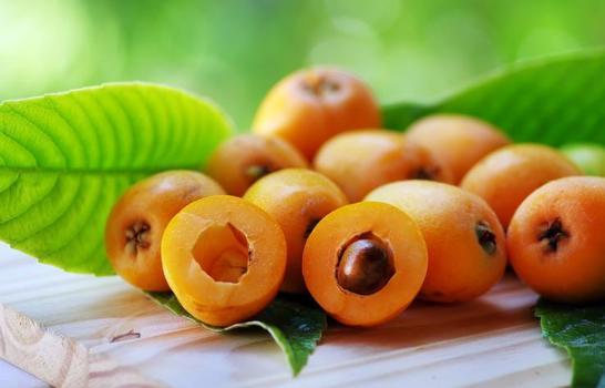 Yılda sadece birkaç hafta bulunuyor! Pazarda gören kilo kilo alsın resmen vitamin ambarı)