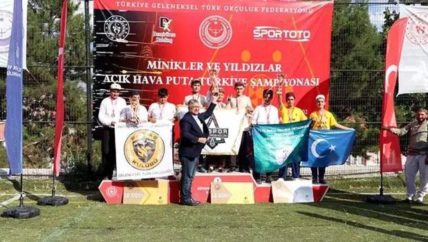 Kütahya'da Açık Hava Puta Türkiye Şampiyonası madalya töreniyle sona erdi)
