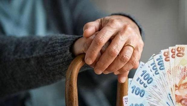 SGK duyurdu! Emekliye zam farklarının yatacağı tarih belli oldu)