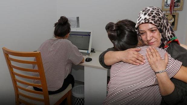 ​Öz çocukları isteyince hayatları değişti: 'Beş çocuğum var, ben 3+2 diyorum')