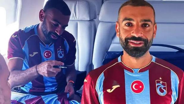 Mohamed Salah İstanbul'a geldi! Formayı giydi, işte ilk sözleri)