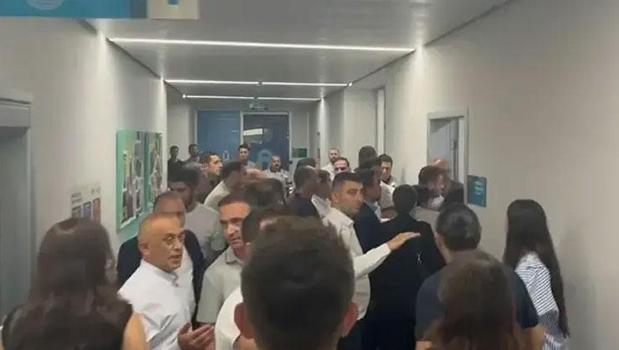 Üsküdar Belediyesi'nde başkanvekili seçiminde gerginlik yaşandı)