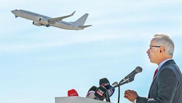 7 ayda Türkiye’den 138.8 milyon kişi uçtu)