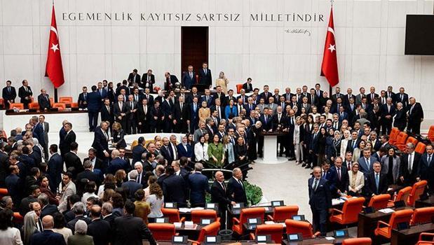 Meclis’te tarihi uzlaşı! Çerçeve yasa 467 oyla geçti)