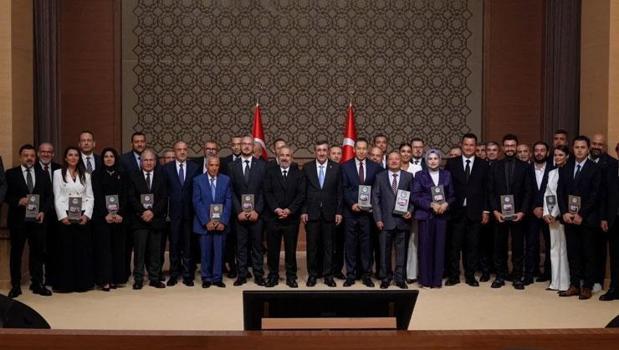 Anadolu Medya Ödülleri’nde Demirören Medya’ya 3 ödül)