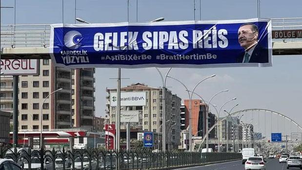 Diyarbakır’da Cumhurbaşkanı Erdoğan’a teşekkür pankartı)