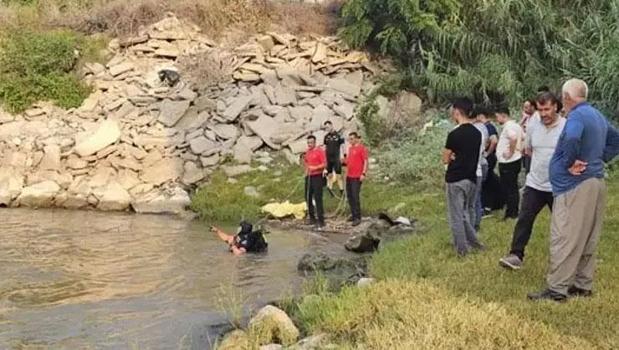 Ceyhan Nehri'nde akıntıya kapılıp kaybolan 2 çocuk aranıyor)