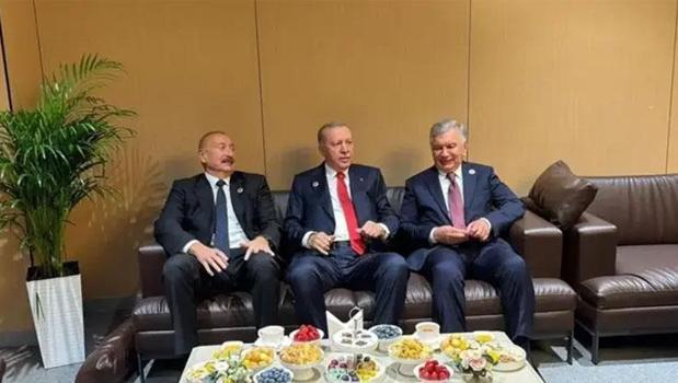 Cumhurbaşkanı Erdoğan, Aliyev ve Mirziyoyev ile bir araya geldi)