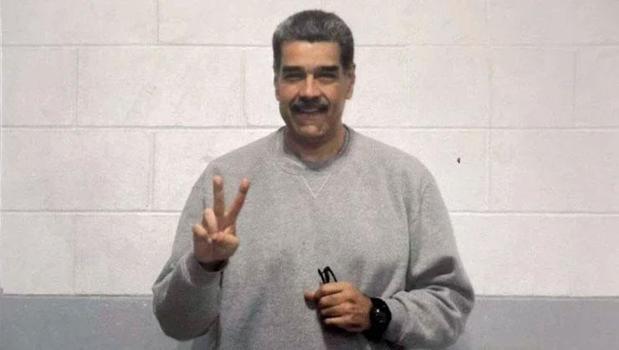 Maduro'nun fotoğrafı paylaşılmıştı! Oğlu arka planını anlattı)