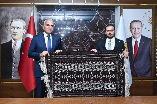 Elazığ'ın binlerce yıllık hikayesi yeni müzede hayat buldu)
