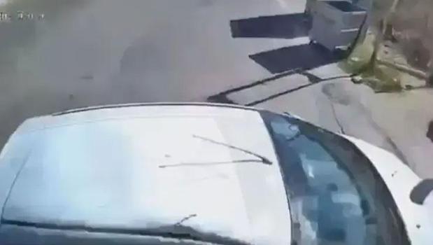Sultanbeyli'de korkunç kaza! İETT otobüsü otomobile çarptı: 1'i bebek 4 kişinin yaralandı)