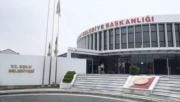 Bolu Belediyesinde 'araç kiralama ihalelerinde usulsüzlük' iddiasına ilişkin 6 zanlıya adli kontrol)