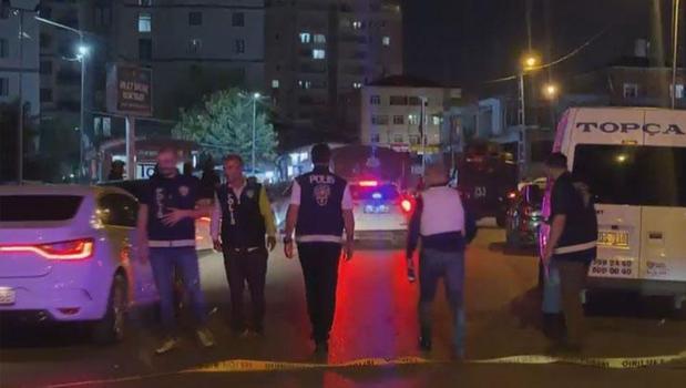 Sultanbeyli'de DEAŞ operasyonu! Polise ateş açan şüpheli etkisiz hale getirildi)