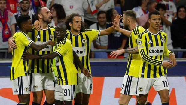Fenerbahçe'de 12 yıl sonra tarihi kırılma! Kimse bunu beklemiyordu)