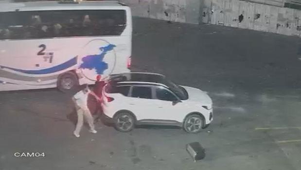 DEAŞ şüphelisi otogarda polise ateş açtı! Çatışmada 1 kişi yaralandı)