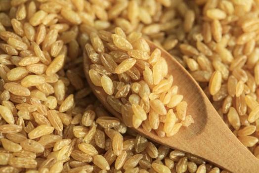 Bulgur pilavını böyle pişirince karnı şişirmiyor! Hazımsızlığı tarihe karıştırıyor)