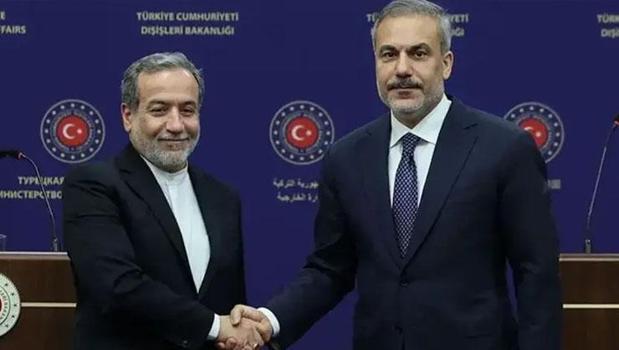 Dışişleri Bakanı Hakan Fidan İranlı mevkidaşı Arakçi ile telefonda görüştü)