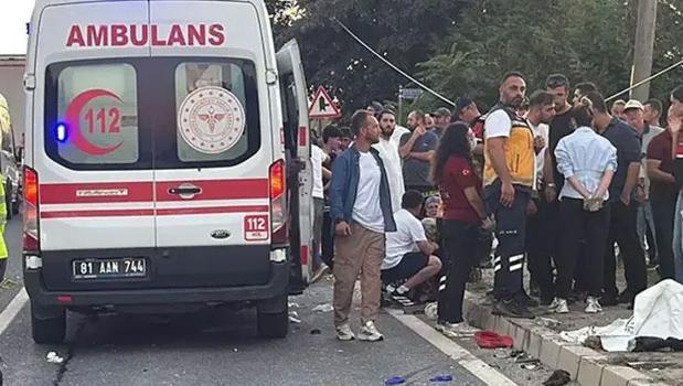 Düzce'de 'patpat' kazası: 4 ölü, 8 yaralı)