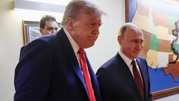 Putin ve Trump telefonda görüştü)
