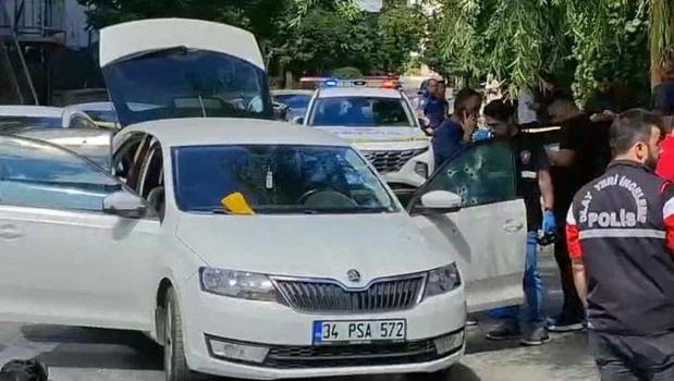 İstanbul’da seyir halindeki otomobile kurşun yağdı: Araçta 28 mermi izi, 1 ölü)