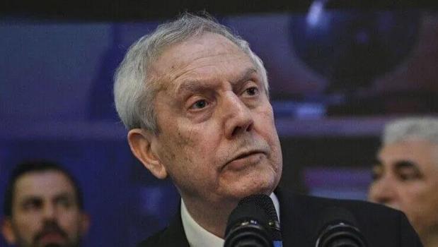 Aziz Yıldırım: İsmail Kartal, görevinin başındadır)